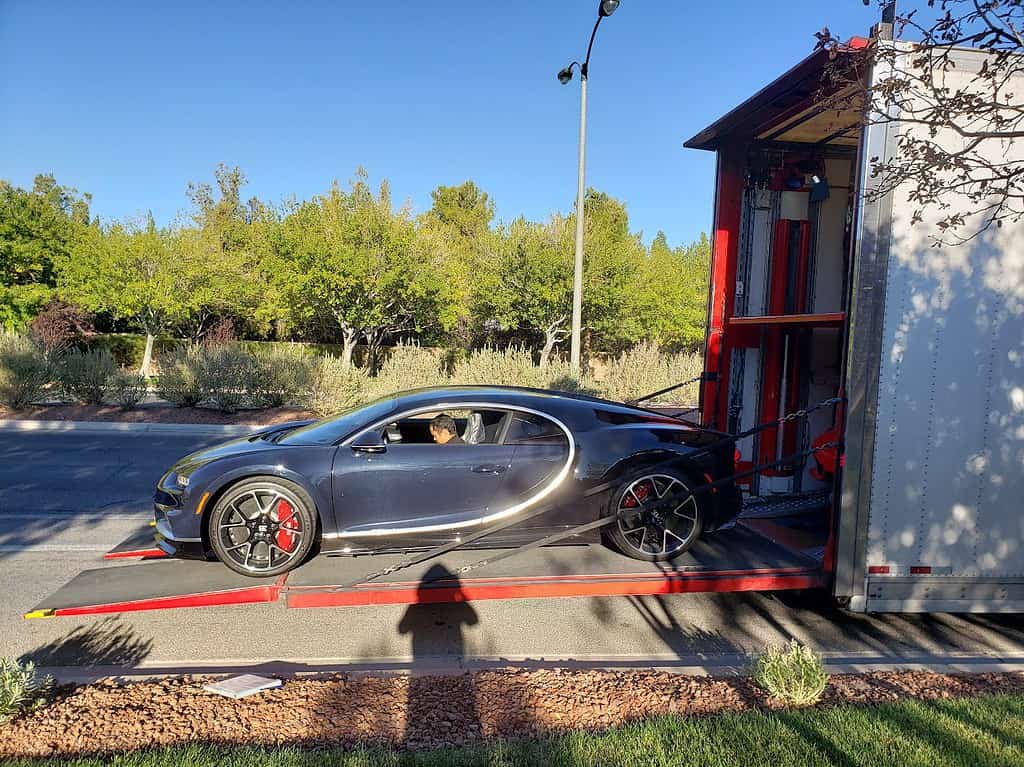 transporting 2014 bugatti veyron